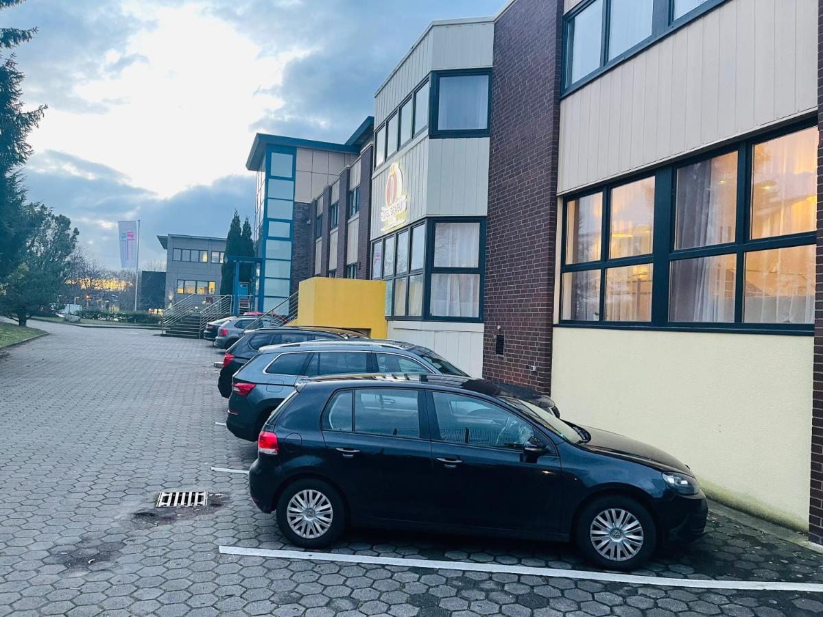 Hotel Denbu Хамбург Екстериор снимка