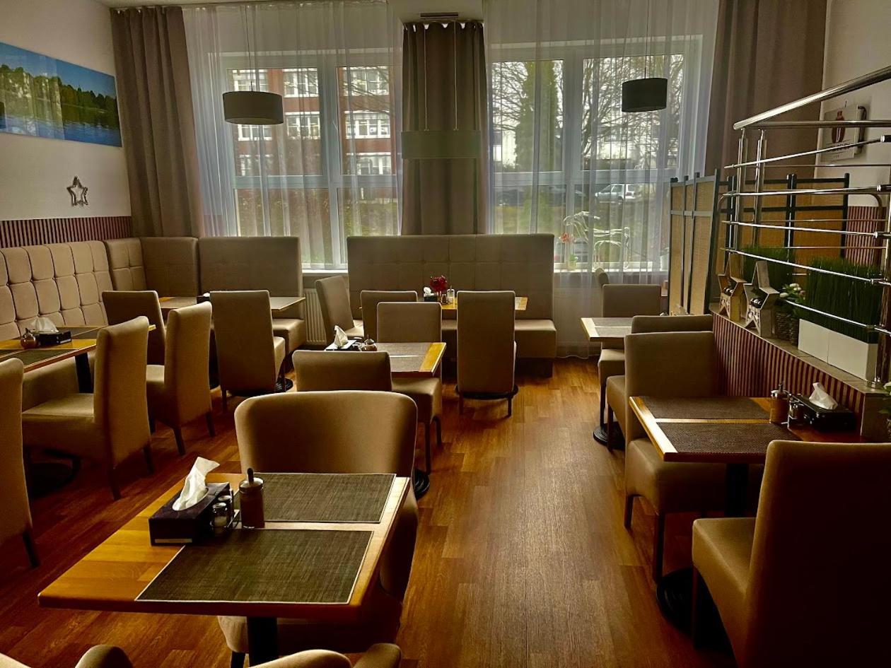 Hotel Denbu Хамбург Екстериор снимка