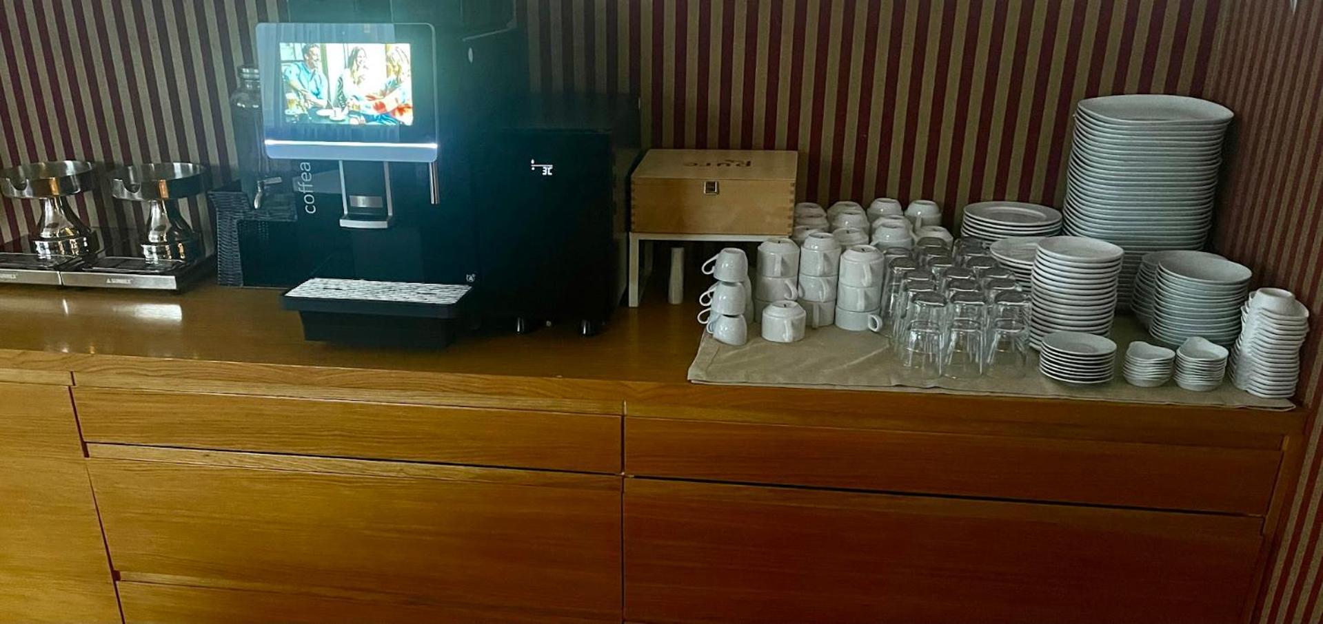 Hotel Denbu Хамбург Екстериор снимка