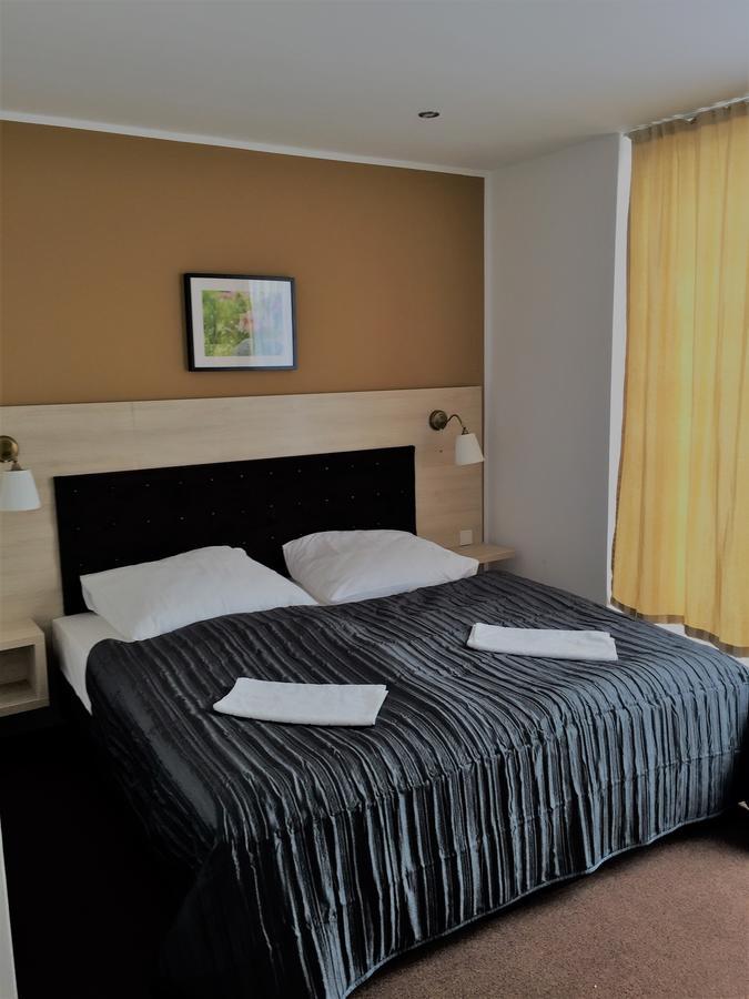 Hotel Denbu Хамбург Екстериор снимка