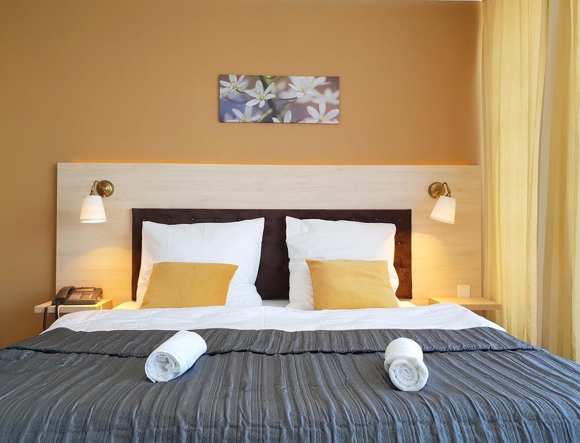 Hotel Denbu Хамбург Екстериор снимка