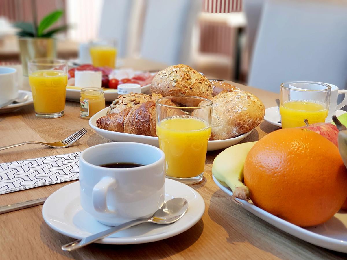Hotel Denbu Хамбург Екстериор снимка