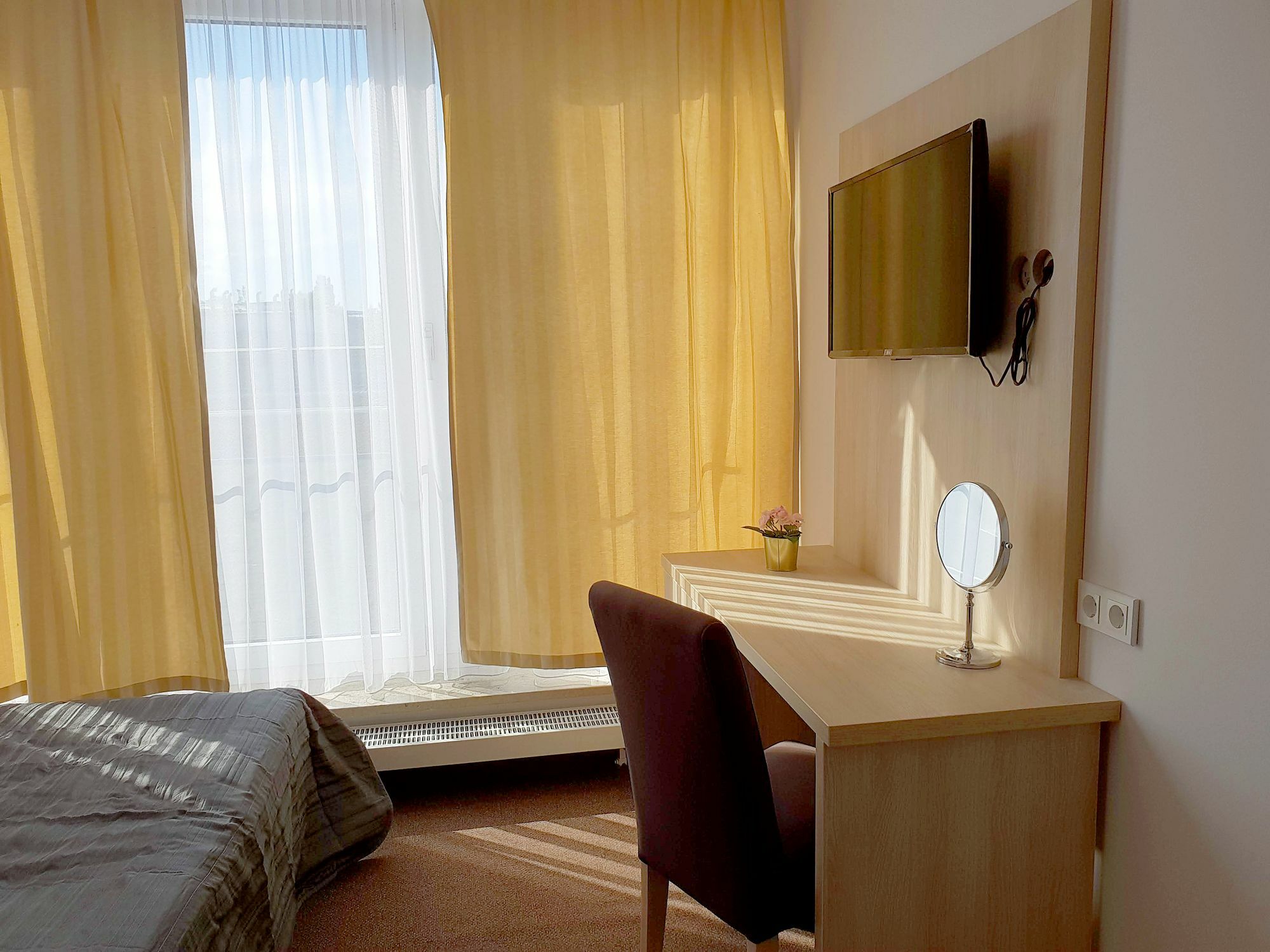 Hotel Denbu Хамбург Екстериор снимка