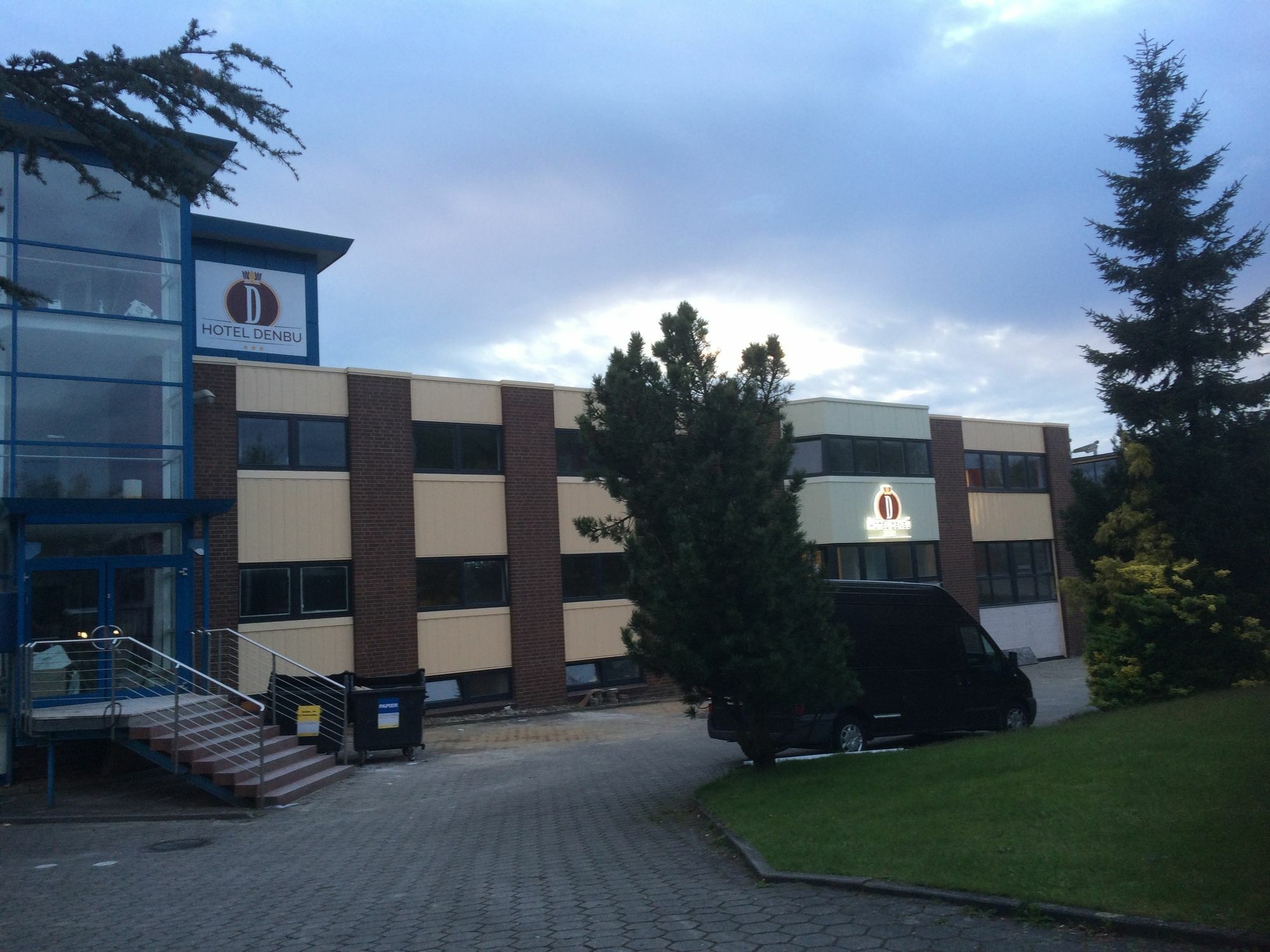Hotel Denbu Хамбург Екстериор снимка