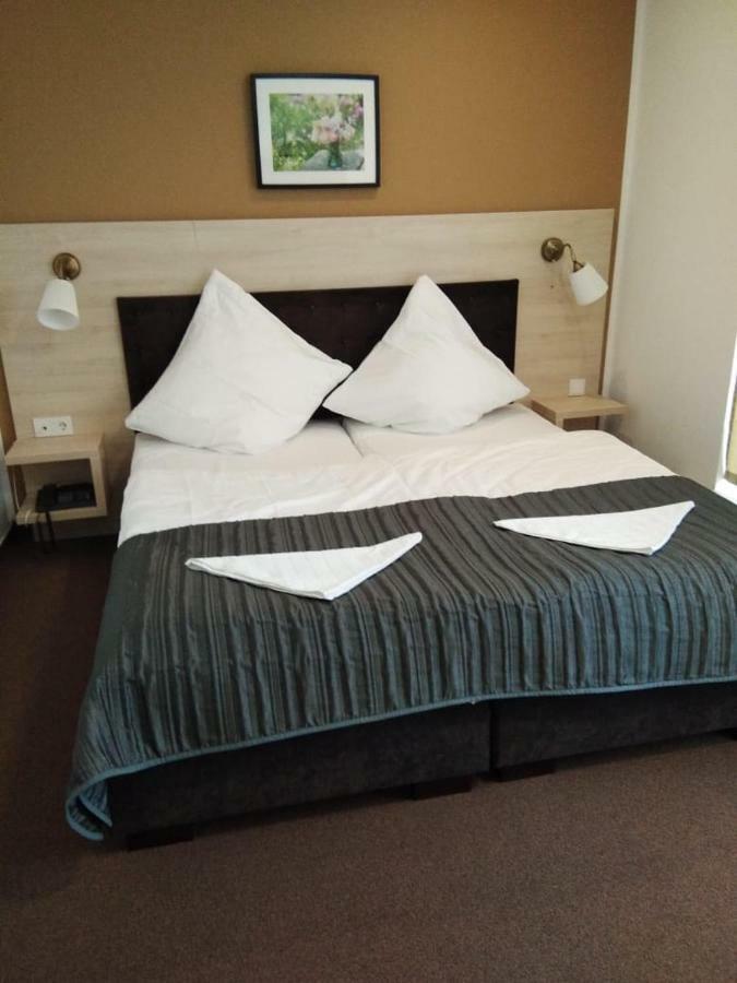 Hotel Denbu Хамбург Екстериор снимка